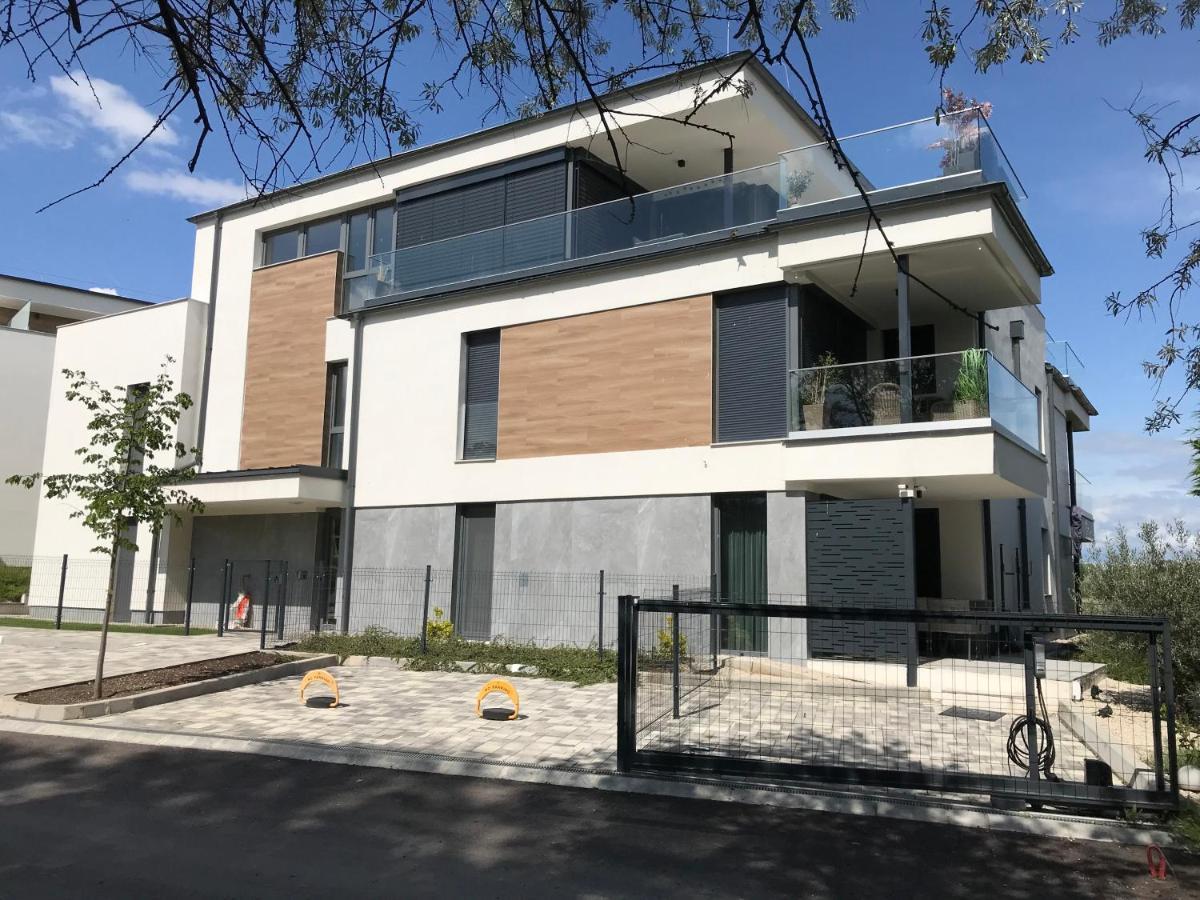 Olive Apartman Alsóörs Екстериор снимка
